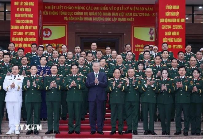 tong-bi-thu-du-ky-niem-80-nam-ngay-truyen-thong-tong-cuc-chinh-tri-qdnd-viet-nam-3.jpg