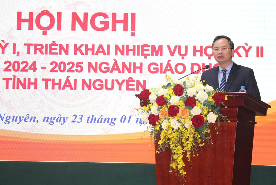 Ông Nguyễn Ngọc Tuân - Giám đốc Sở GD&ĐT tỉnh Thái Nguyên phát biểu tại Hội nghị, img-0386.jpg