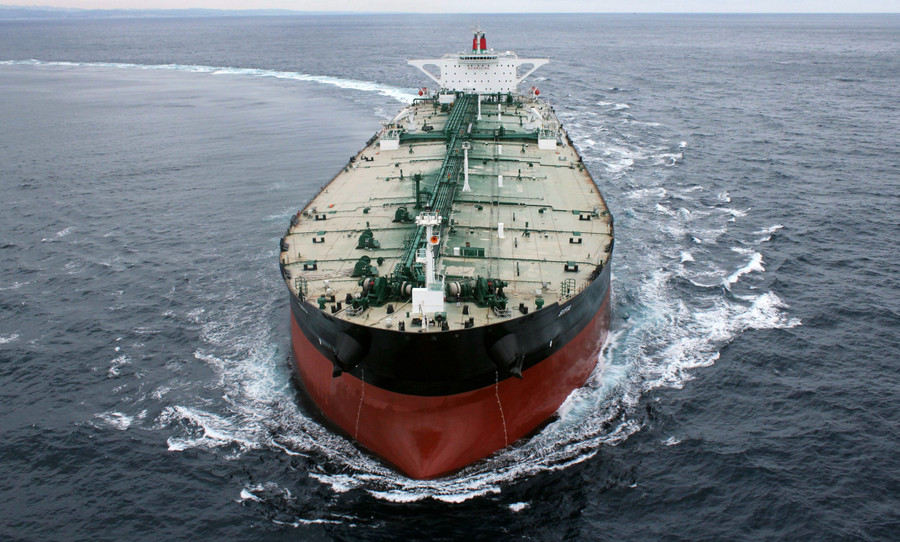 Iran đang phải cạnh tranh với Nga trong việc tìm kiếm tàu chở dầu thô. 03-tanker-scaled.jpg