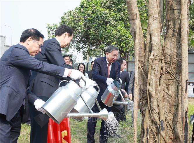 Thế hệ trẻ là lực lượng nòng cốt đưa quan hệ Việt-Trung phát triển tốt đẹp, hiệu quả, bền vững lâu dài - Ảnh 2