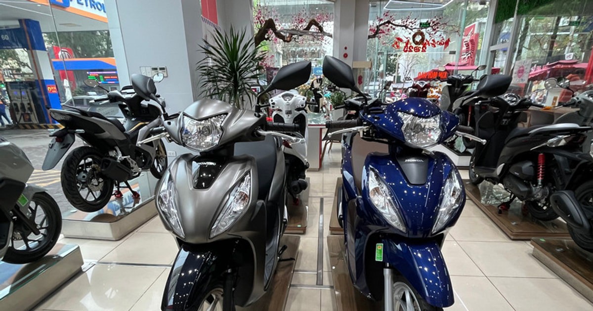 Các mẫu xe Vision có giá dao động từ 34,5 triệu đến 38,5 triệu tại các đại lý tại Hà Nội. (Ảnh: Thanh Trà)