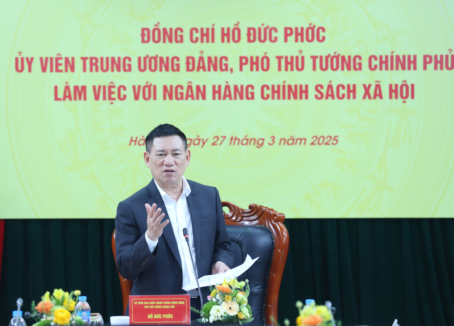 Phó Thủ tướng Chính phủ Hồ Đức Phớc phát biểu kết luận tại buổi làm việc với NHCSXH.