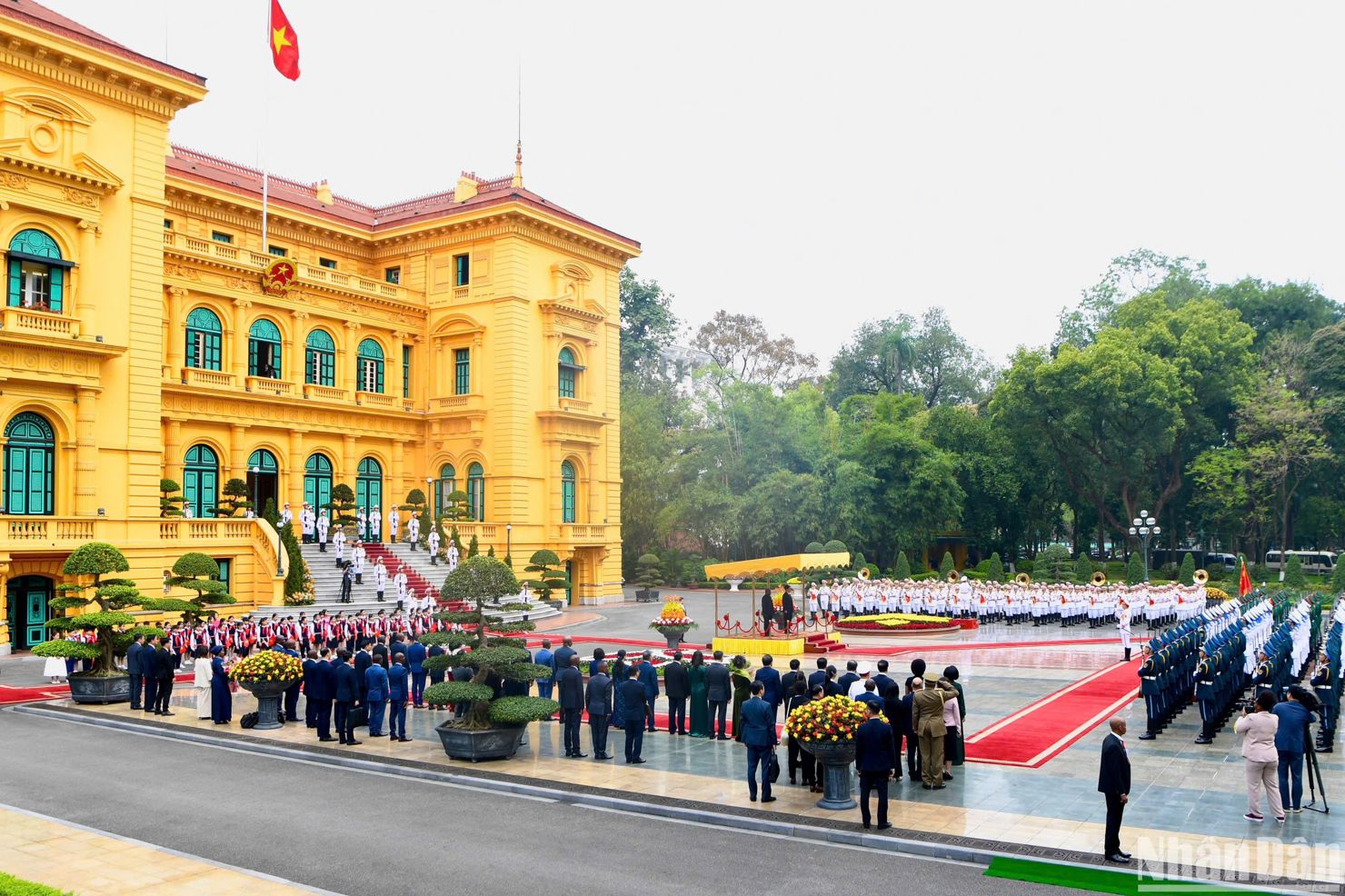 Toàn cảnh Lễ đón.