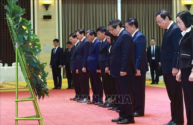 thu-tuong-pham-minh-chinh-vieng-nguyen-chu-tich-dang-nhan-dan-cach-mang-lao-5.jpg