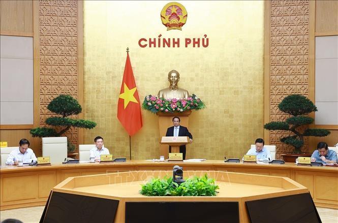 Thủ tướng Phạm Minh Chính chủ trì Phiên họp Chính phủ chuyên đề về xây dựng pháp luật tháng 4. (Ảnh: Dương Giang/TTXVN)