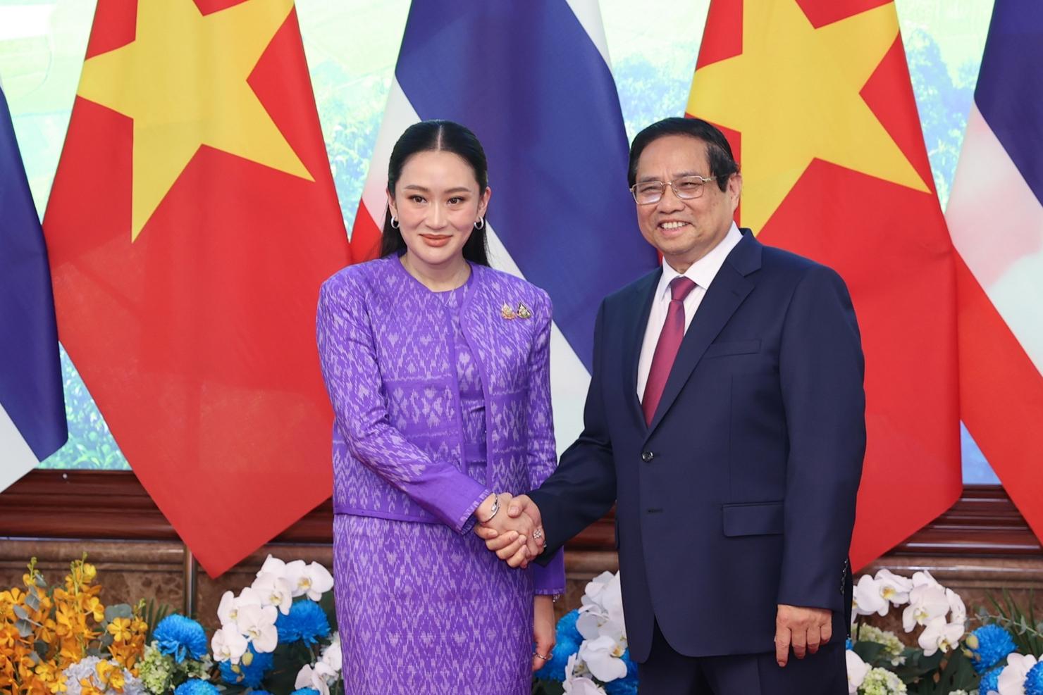 Thủ tướng Phạm Minh Chính và Thủ tướng Paetongtarn Shinawatra.Ảnh: VGP/Nhật Bắc