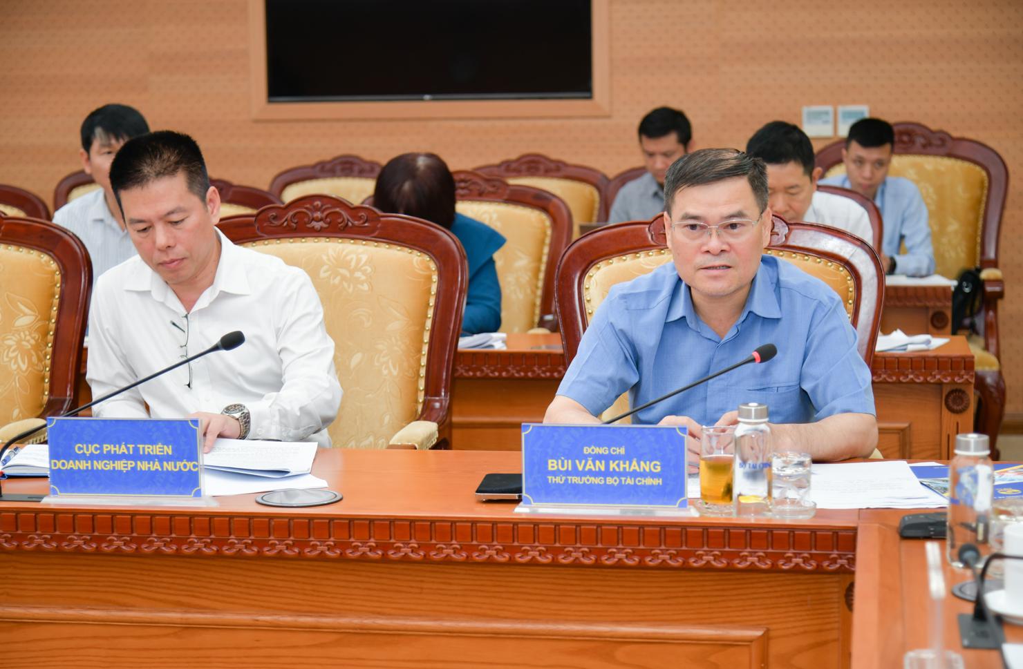 Thứ trưởng Bùi Văn Khắng phát biểu tại hội nghị.