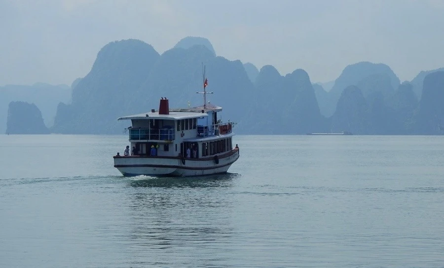 Vịnh Hạ Long.