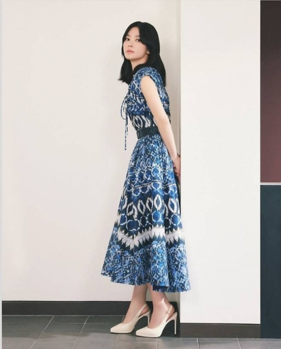 Song Hye Kyo quyến rũ với vẻ đẹp thanh lịch. song-hye-kyo-4.jpg