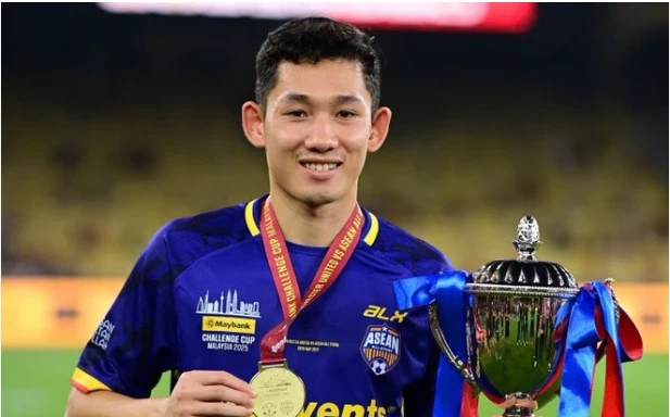 Hai Long hài lòng với màn trình diễn trước Man United.