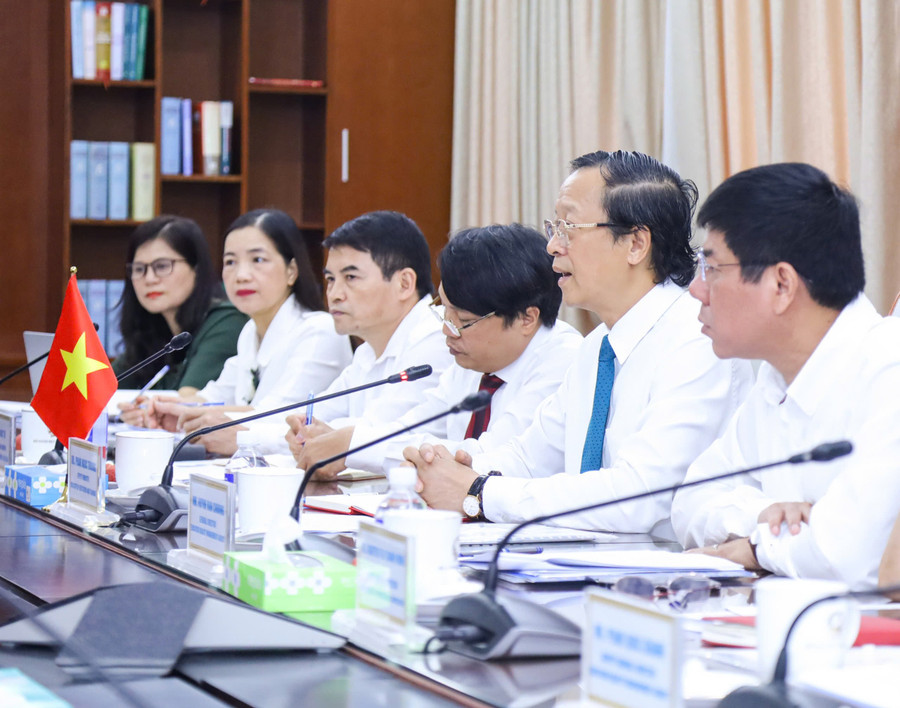 tt-thuong-lam-viec-voi-seameo8.jpg