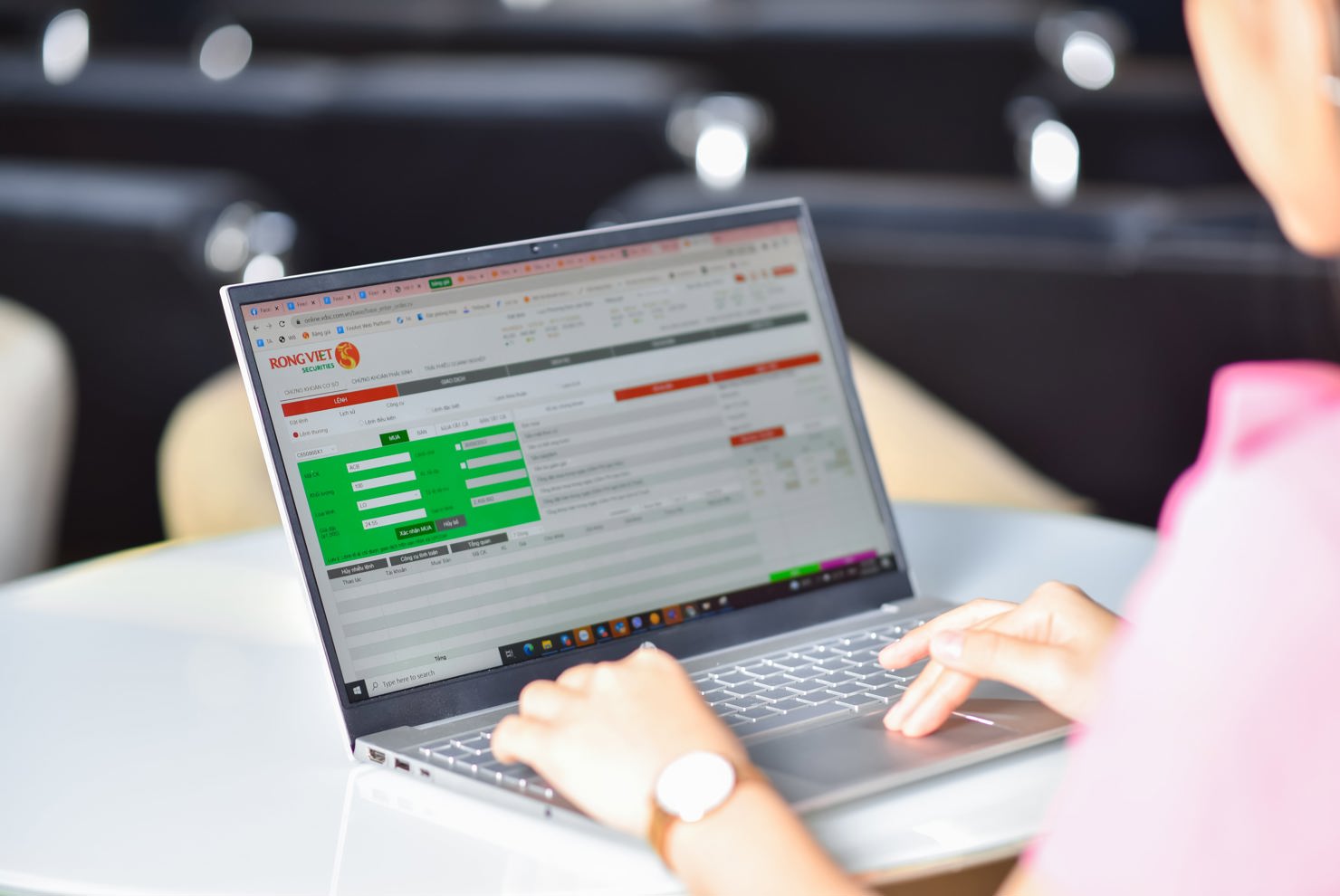 Nhóm cổ phiếu ngành chứng khoán ghi nhận diễn biến tích cực từ tháng 3 đến giữa tháng 6/2025.