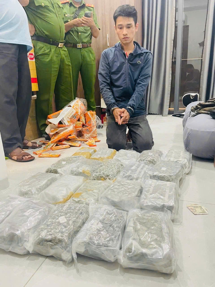 Tang vật thu giữ tại hiện trường z6746775316383-6f13f53781420a7ffdc909f3a41247bd.jpg