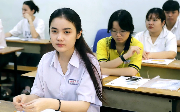 Khuyến khích xem thời sự để làm bài thi, đừng biến thành 'cái bẫy' thi cử- Ảnh 2.