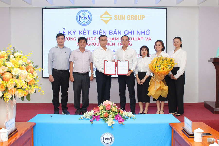 Trường ĐH Sư phạm Kỹ thuật - ĐH Đà Nẵng ký kết thỏa thuận hợp tác với Sun Group.