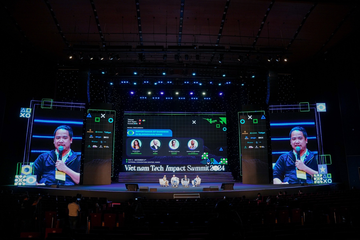 Vietnam Tech Impact Summit 2024 (VTIS) là sự kiện công nghệ quy mô lớn bậc nhất Việt Nam, do SSI Digital tổ chức kết nối các chuyên gia và doanh nghiệp trong lĩnh vực như AI, Fintech, Blockchain và Game. 