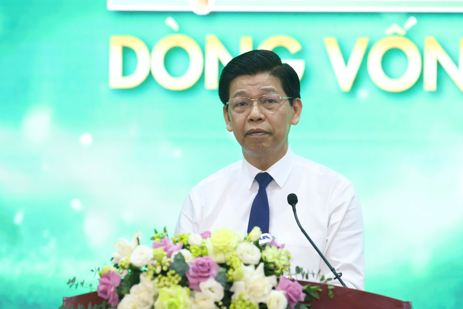 Tổng Biên tập Báo Tài chính - Đầu tư Phạm Văn Hoành phát biểu tại Hội thảo.