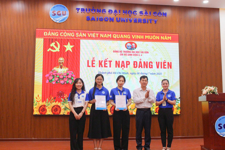 07e621ebb8dd318368cc.jpg