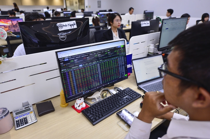 chứng khoán - Ảnh 1.