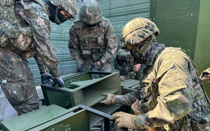 Tổng thống Hàn Quốc cam kết tôn trọng thể chế chính trị Triều Tiên - Ảnh 2.