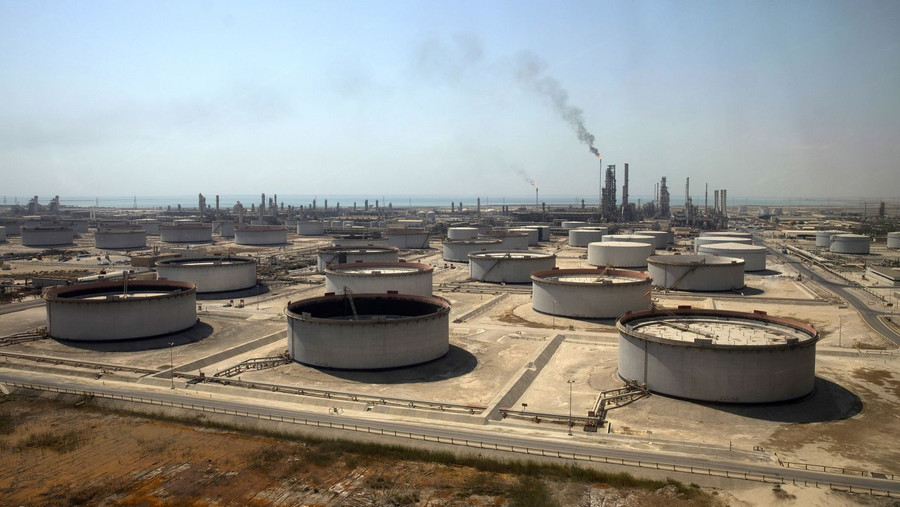 230703102823-saudi-oil-storage-file-100118.jpg