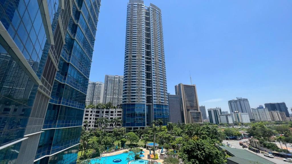 Dòng vốn từ ASEAN góp phần nâng cao tính chuyên nghiệp của thị trường bất động sản Việt Nam. Ảnh: Thu Hiền