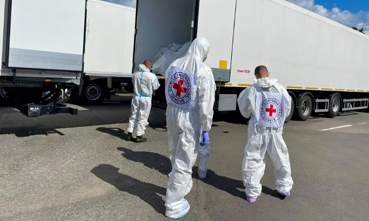 Ukraine nhận 1.000 thi thể binh sĩ từ Nga, trao trả 19 thi thể - Ảnh 1.