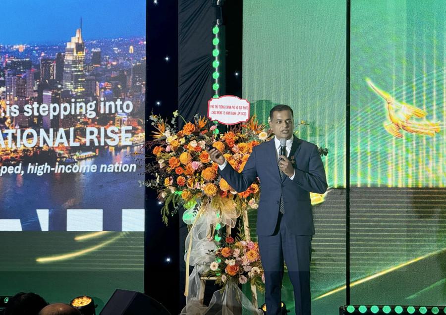 Ông Binu Jacob đề cao tầm quan trọng của nguồn nhân lực trẻ trong việc thúc đẩy và lan tỏa tư duy chuyển đổi xanh trong doanh nghiệp. mr-jacob.jpg