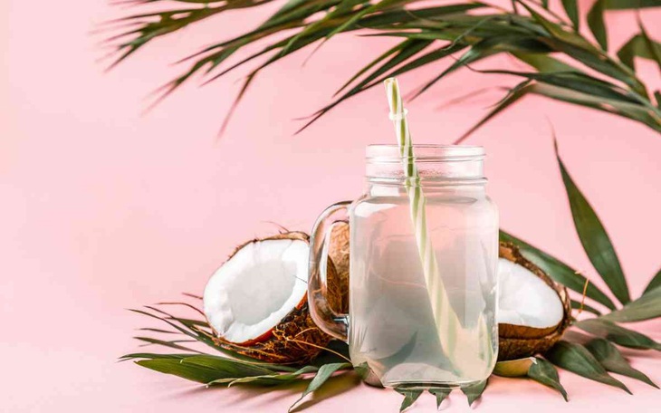 Chuyên gia bác tin tỏi và lá trầu không thể chữa tiểu đường và cao huyết áp - Ảnh 1.