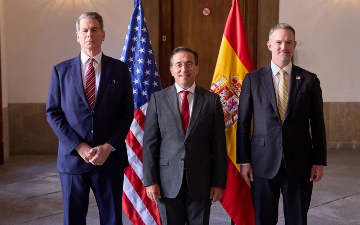 Phe Dân chủ đòi ông Trump đưa điều khoản này vào thỏa thuận thương mại với Trung Quốc - Ảnh 2.