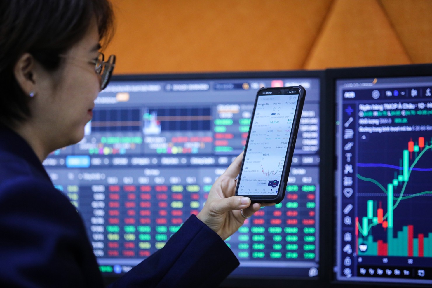 UBCKNN yêu cầu bảo vệ dữ liệu nhà đầu tư, đảm bảo an toàn thông tin mạng và an ninh mạng.