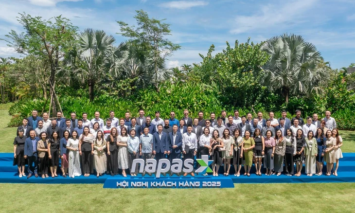 NAPAS tri ân và vinh danh các trung gian thanh toán - Ảnh 1.