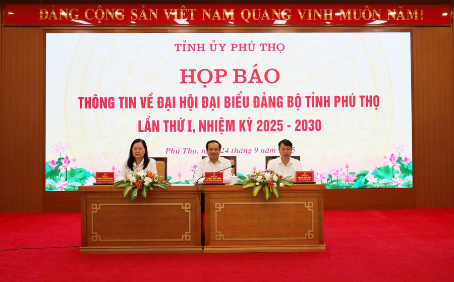 Tỉnh ủy Phú Thọ họp báo thông tin về công tác tổ chức Đại hội đại biểu Đảng bộ tỉnh lần thứ I.