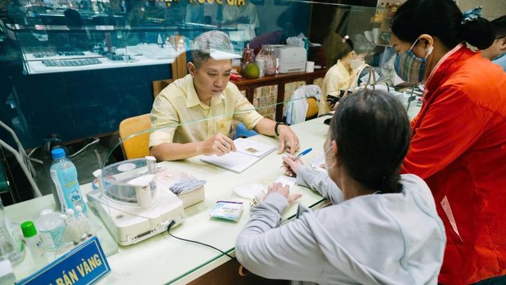 Chấm dứt độc quyền sản xuất vàng miếng từ 10-10 - Ảnh 1.