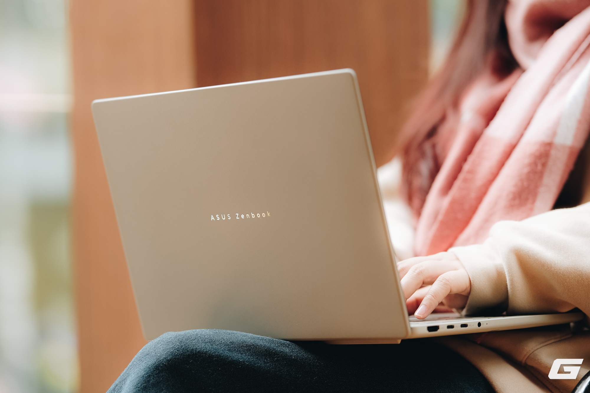 Được vinh danh “Laptop của năm” với Zenbook A14, ASUS khẳng định: “Đổi mới đúng lúc, đúng nhu cầu là điều người dùng Việt cần”- Ảnh 2.