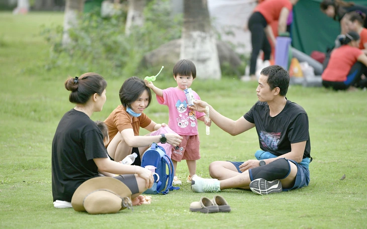 Để 'dân số vàng' không mất giá - Ảnh 2.