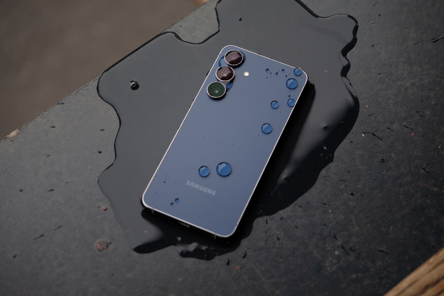 "DNA flagship" - thứ khiến Galaxy S25 FE trở nên đặc biệt so với các đối thủ- Ảnh 2.