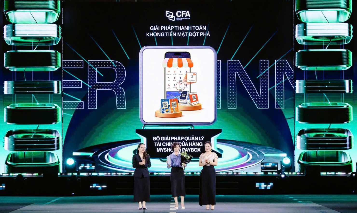 KienlongBank được vinh danh tại Giải thưởng “Better Choice Awards - Giải pháp thanh toán không tiền mặt đột phá” dành cho bộ giải pháp quản lý tài chính cửa hàng MyShop - Paybox.