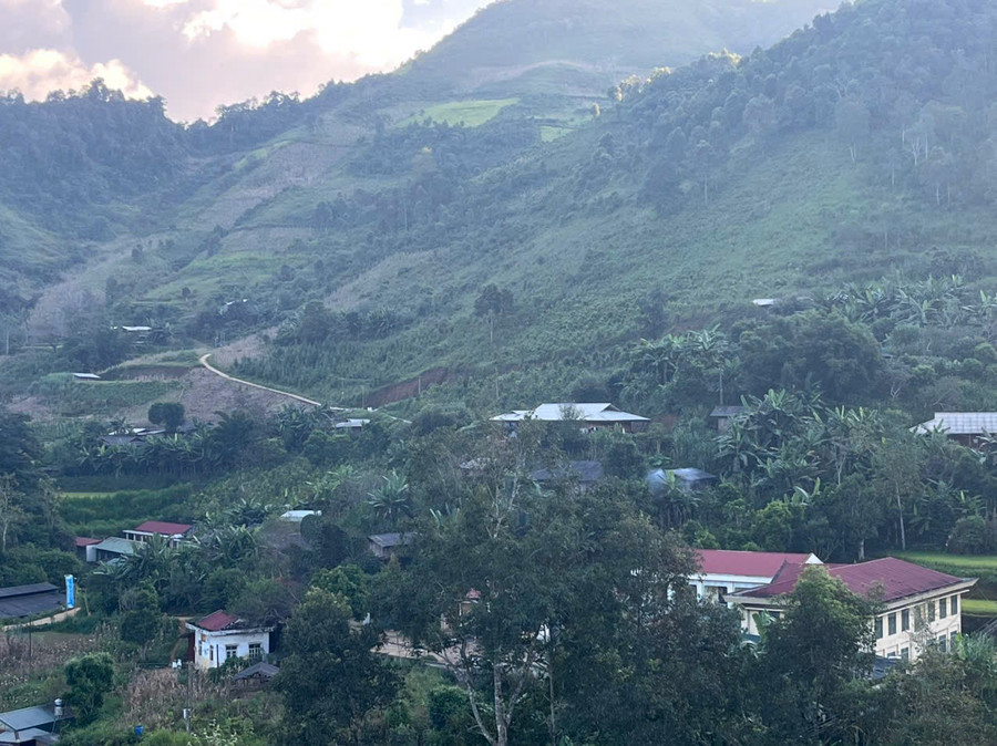 Ngoài việc tuyên truyền chủ trương, chính sách, công tác truyền thông còn gắn liền với hướng dẫn mô hình sản xuất hiệu quả, giảm nghèo bền vững.