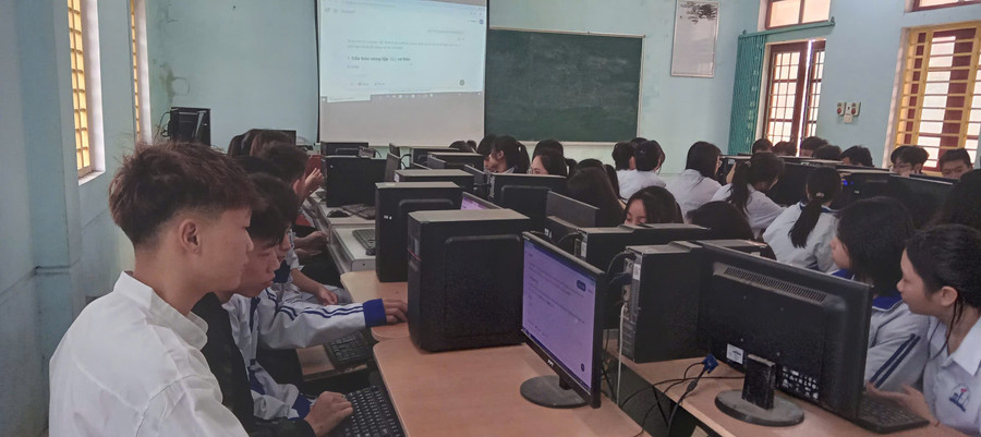 Giờ Tin học tại Trường THPT Lam Kinh. thpt-lam-kinh1.jpg