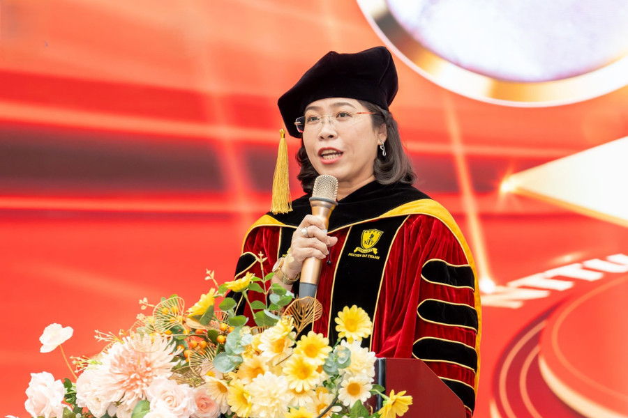 TS Trần Ái Cầm - Hiệu trưởng Trường Đại học Nguyễn Tất Thành. Ảnh: NTTU. nttu-47-2048x1365.jpg