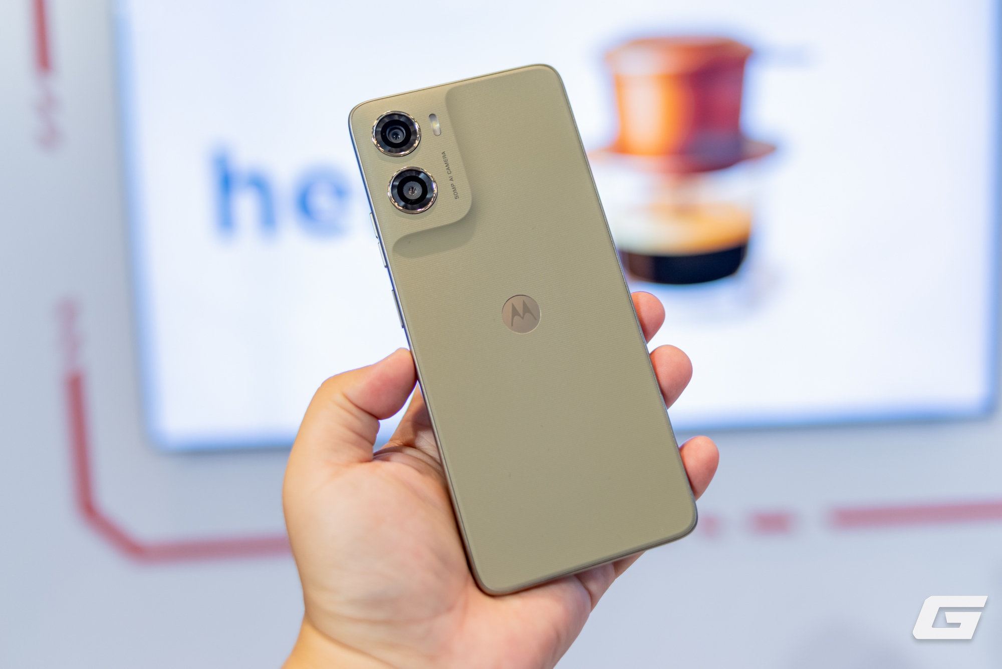 Motorola "tái xuất" Việt Nam đầy ấn tượng: Ra mắt 5 mẫu máy trải dài mọi phân khúc, giá chưa đến 3 triệu đồng- Ảnh 21.