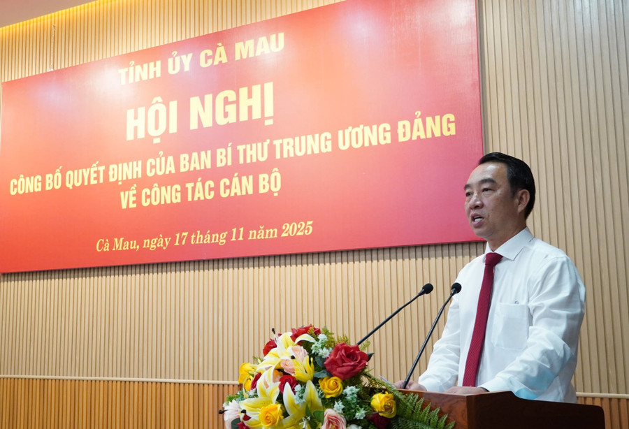 Ông Lữ Quang Ngời phát biểu nhận nhiệm vụ. 581997231-1464327532005853-312381992853835722-n.jpg