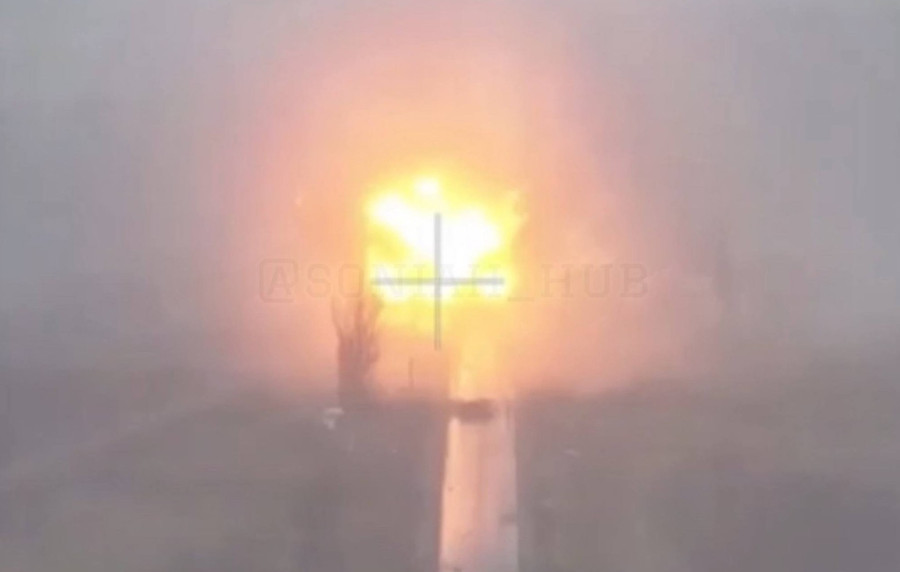 Cuộc không kích vào đường cao tốc mà quân Nga dùng để xâm nhập vào Pokrovsk. aviaudar-pokrovsk.jpg