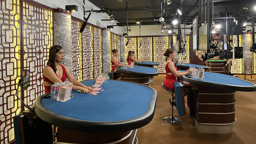 Các trò chơi trực tuyến mang lại hàng tỷ peso cho Philippines. philippines-don-dep-cac-nganh-kinh-doanh-den-toi-4.jpg