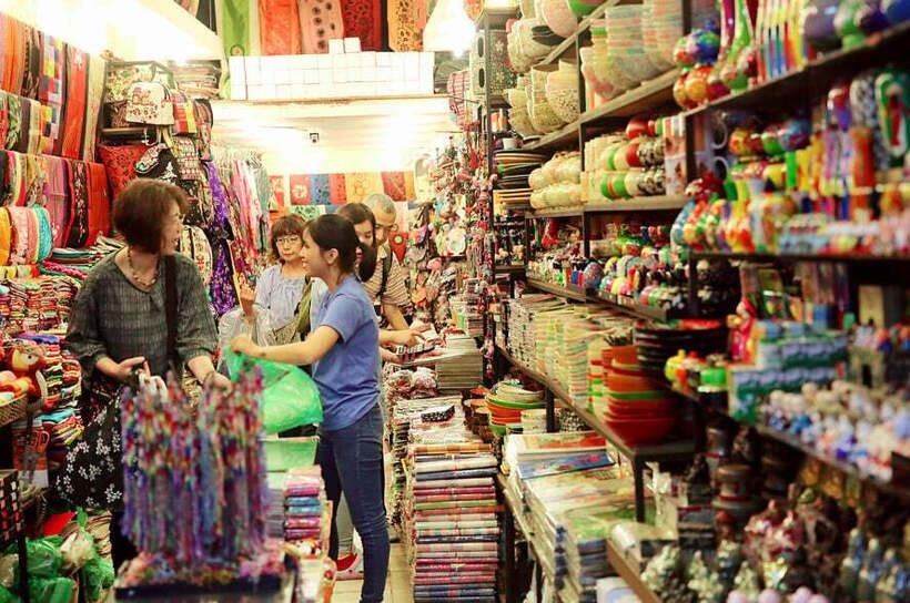 Bộ Tài chính cho biết sẽ sửa đổi tại Luật Thuế giá trị gia tăng, nâng mức doanh thu không phải nộp thuế giá trị gia tăng để đảm bảo tương đồng.