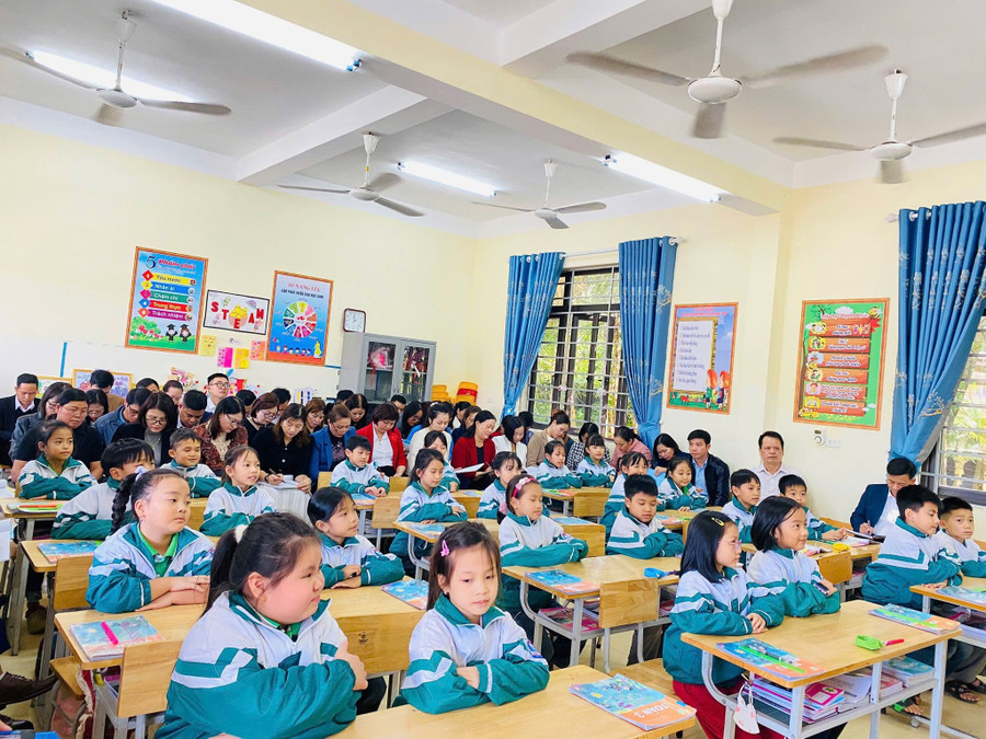 Trường Tiểu học Hưng Long là điểm sáng trong việc dạy và học Tiếng Anh tại xã Yên Lập (Phú Thọ).