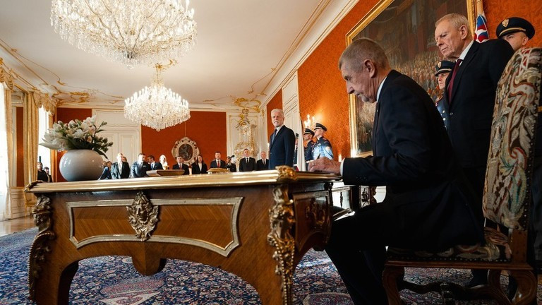 Thủ tướng Cộng hòa Séc, Andrej Babis, tại Lâu đài Prague, ngày 9/12/2025.