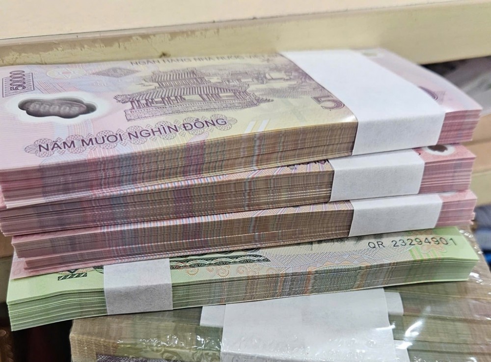 Chốt quyền ngày 15/12: WCS, IDV, HJS và BCF đồng loạt trả cổ tức tiền mặt Chốt quyền ngày 15/12: WCS, IDV, HJS và BCF đồng loạt trả cổ tức tiền mặt