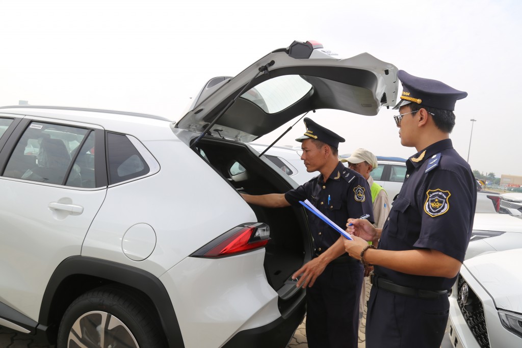 TP. Hồ Chí Minh: Triển khai loạt giải pháp để hoàn thành chỉ tiêu thu trên 806.000 tỷ đồng TP. Hồ Chí Minh: Triển khai loạt giải pháp để hoàn thành chỉ tiêu thu trên 806.000 tỷ đồng